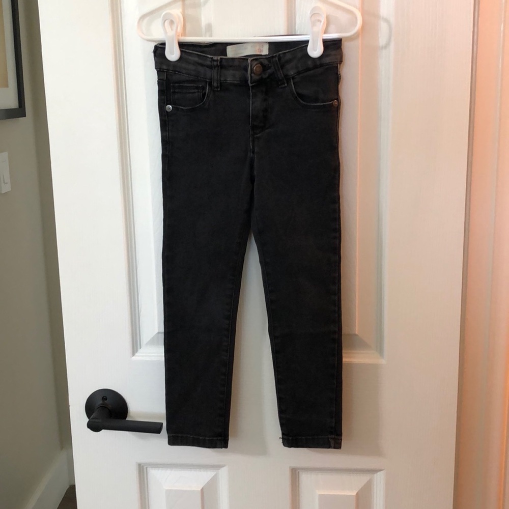 Black skinny jeans